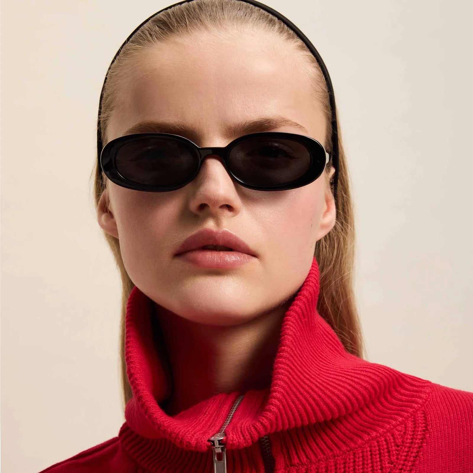 Le Specs - Outta Love (Black) Le Specs