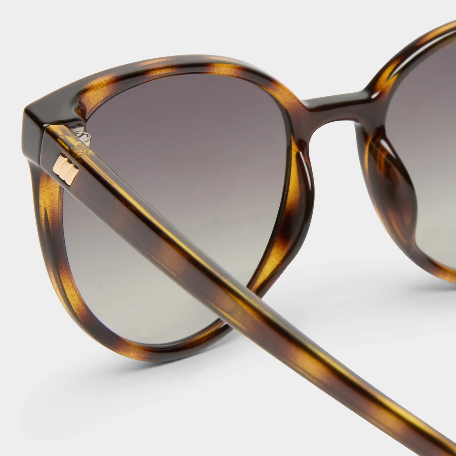 Le Specs - Armada (Tort) Le Specs