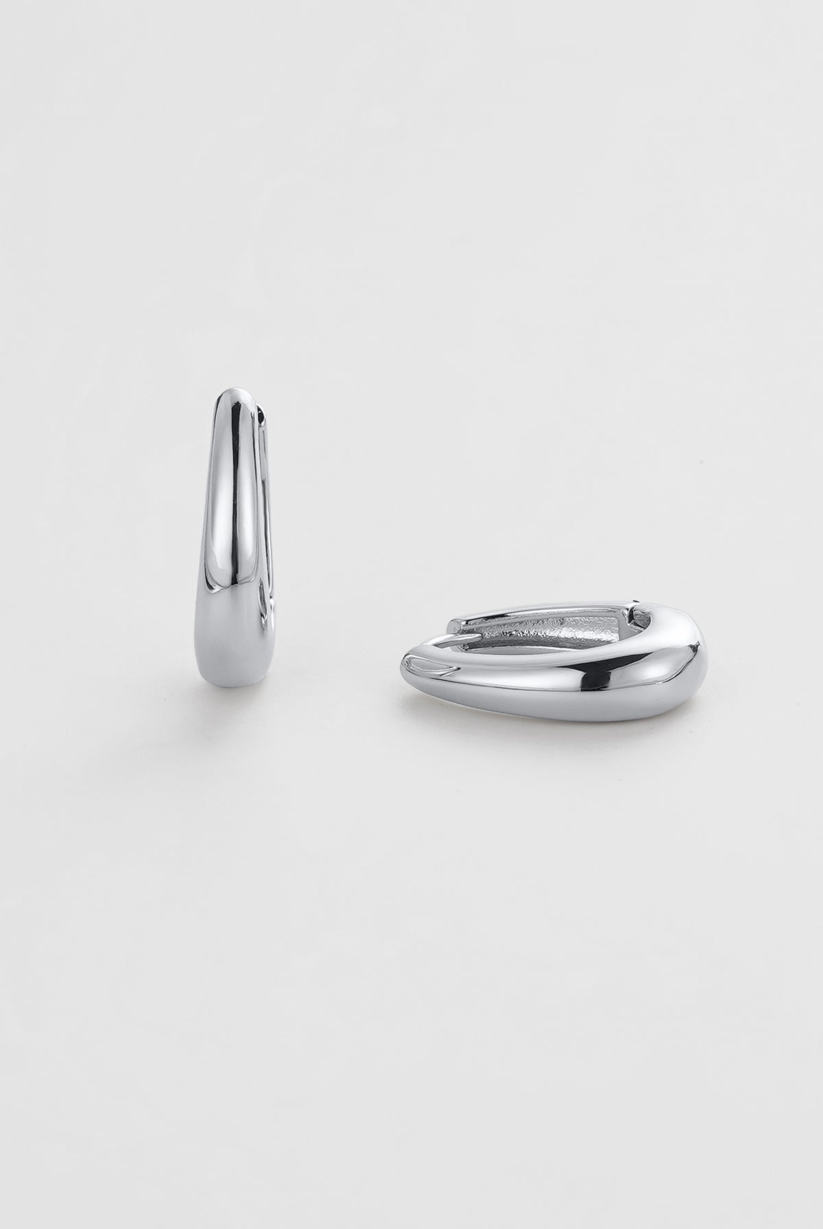 Zafino - Pia Hoop Medium (Silver) Zafino