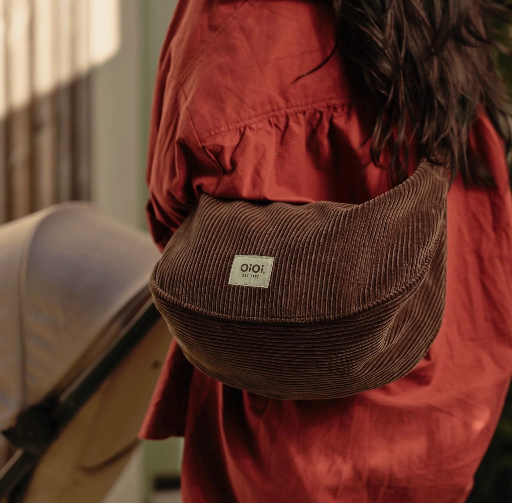 OiOi - Luna Crossbody (Chocolate Brown Corduroy) OiOi