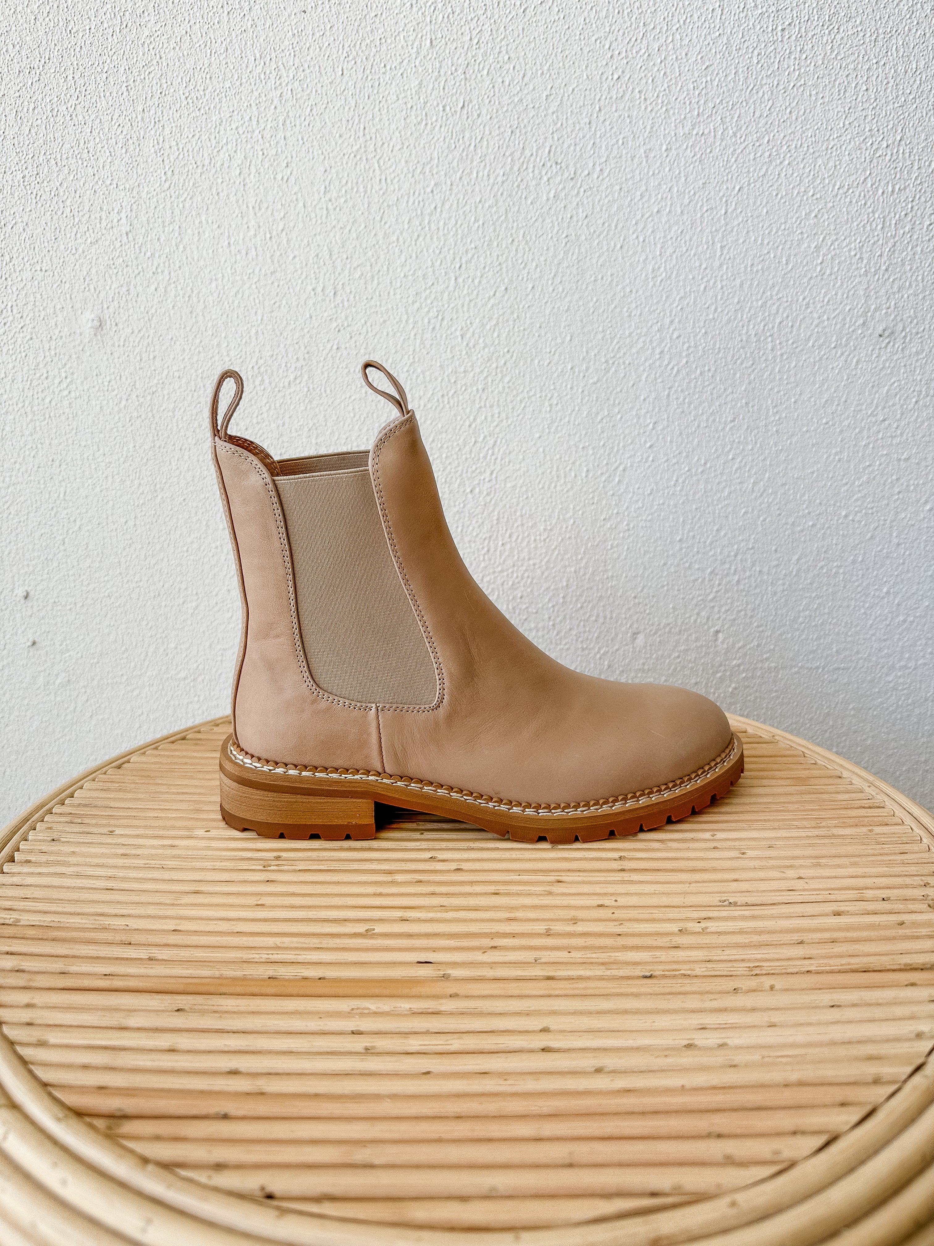 Mollini Roccom - Latte Leather / Natural Sole Mollini