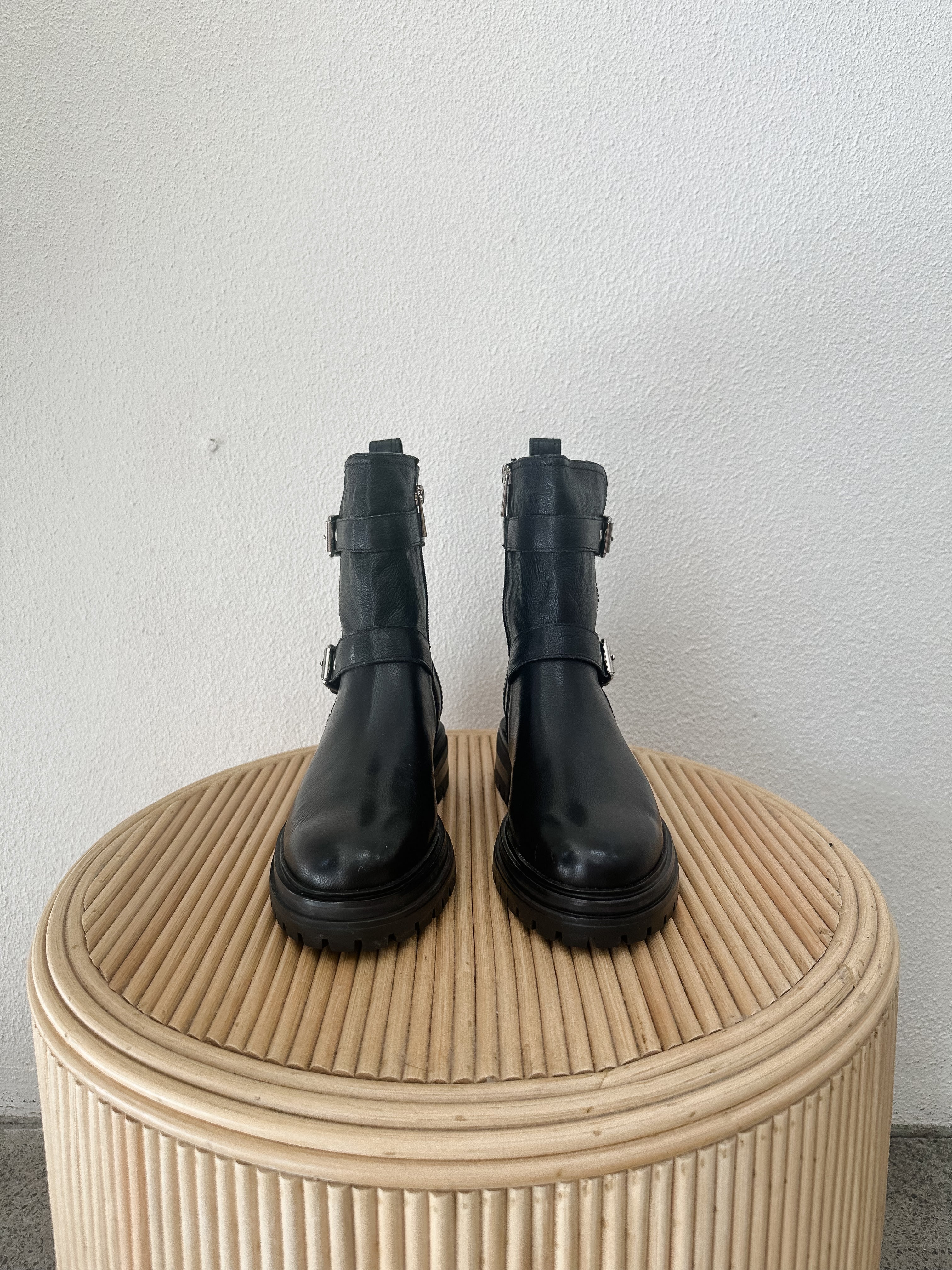 Mollini Almah - Black Leather Mollini