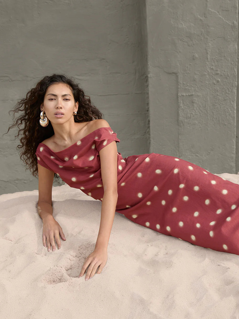 Kivari - Saro Midi Dress (Brick) Kivari