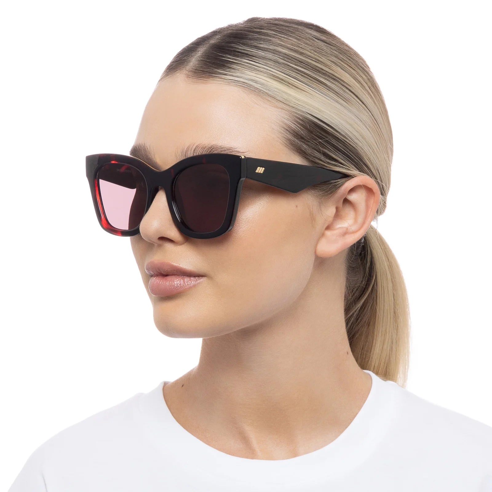 Le Specs - Showstopper (Cherry Tort) Le Specs
