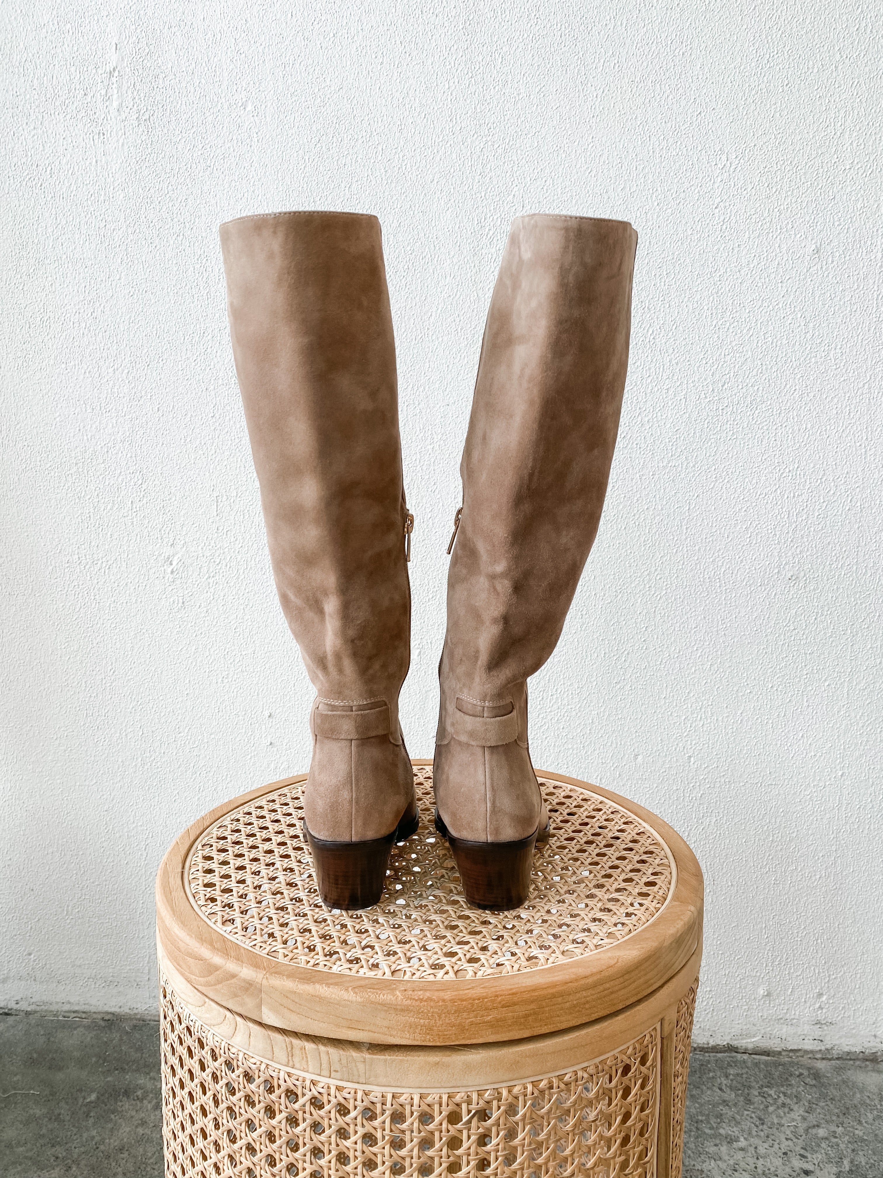 Mollini Relax - Coffee Suede Mollini