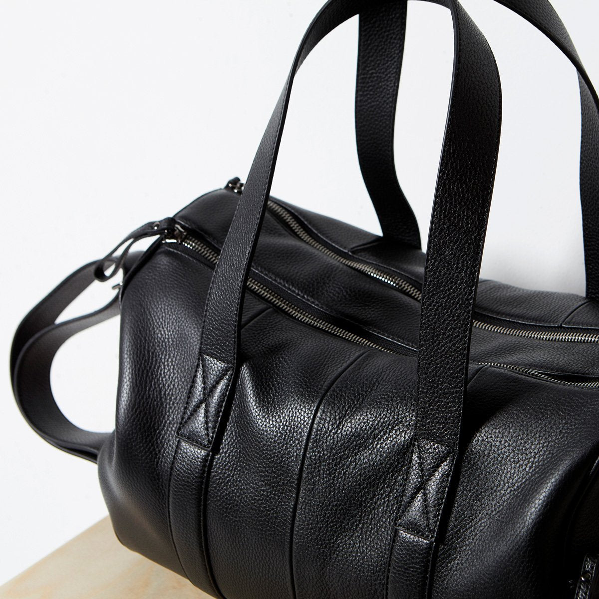 Status Anxiety Deep End Bag - Black/Gunmetal Status Anxiety