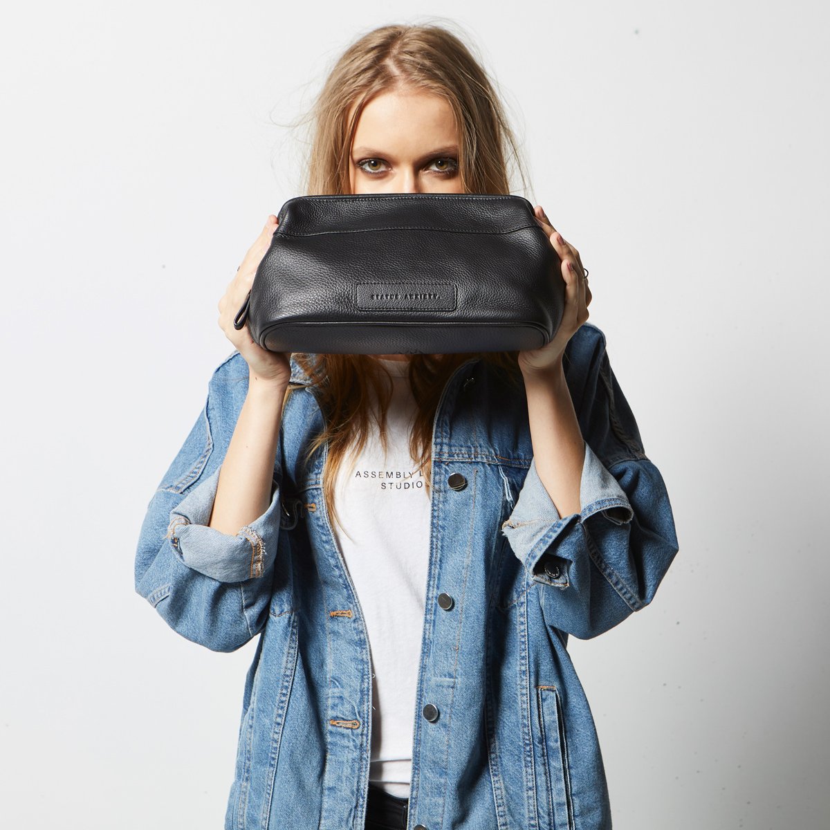 Status Anxiety Liability Toiletries Bag - Black Status Anxiety