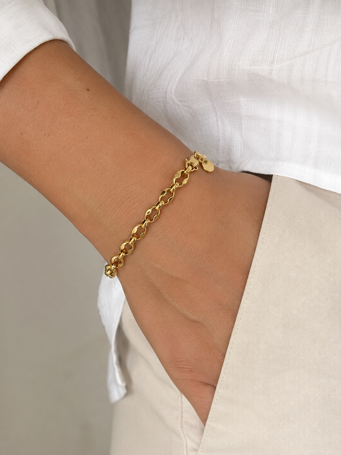 Alya Bracelet (Gold) Dear Blackbird Boutique