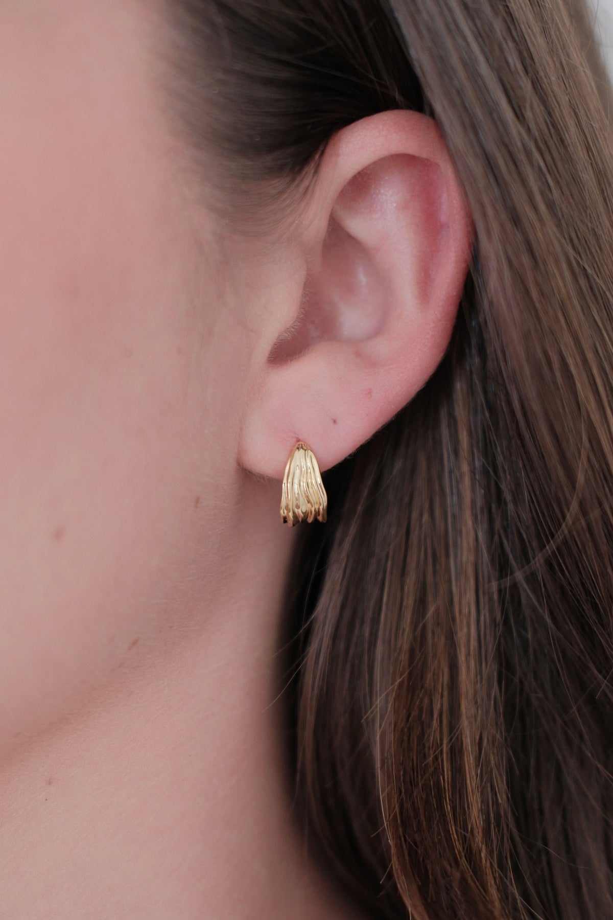 Zafino - Lexi Hoop Small (Gold) Zafino