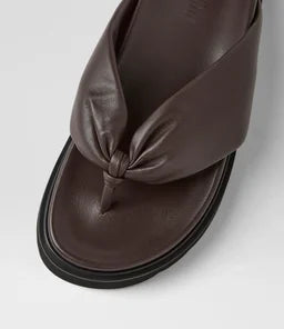 Mollini - Meigh (Choc Thongs) Mollini